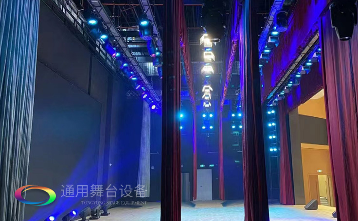 物聯(lián)網(wǎng)、集控等技術(shù)——有效解決舞臺阻燃幕布安全新方案之一